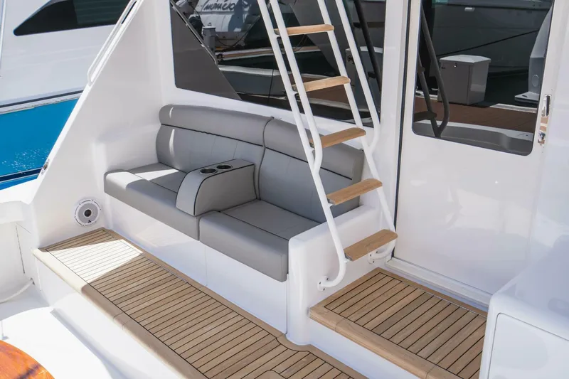 Plan B Yacht Photos Pics 