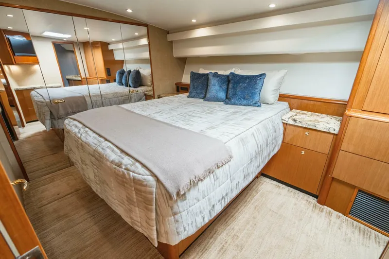 Plan B Yacht Photos Pics 