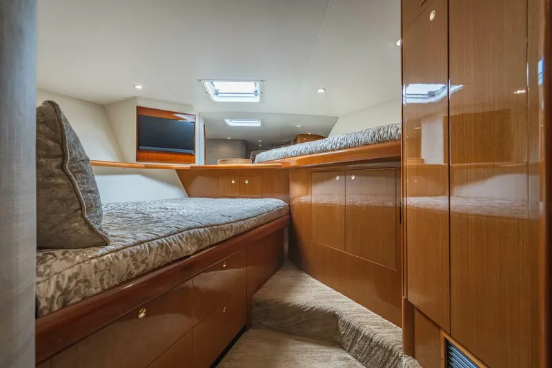 Plan B Yacht Photos Pics 