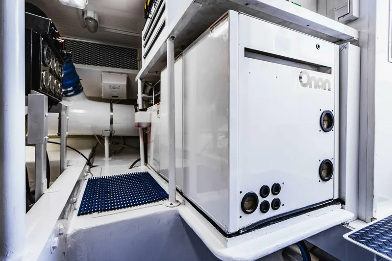 Plan B Yacht Photos Pics 