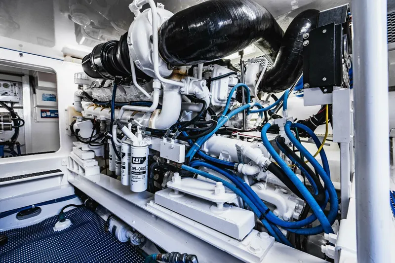 Plan B Yacht Photos Pics 