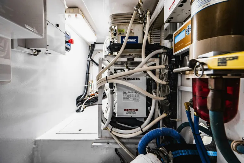 Plan B Yacht Photos Pics 