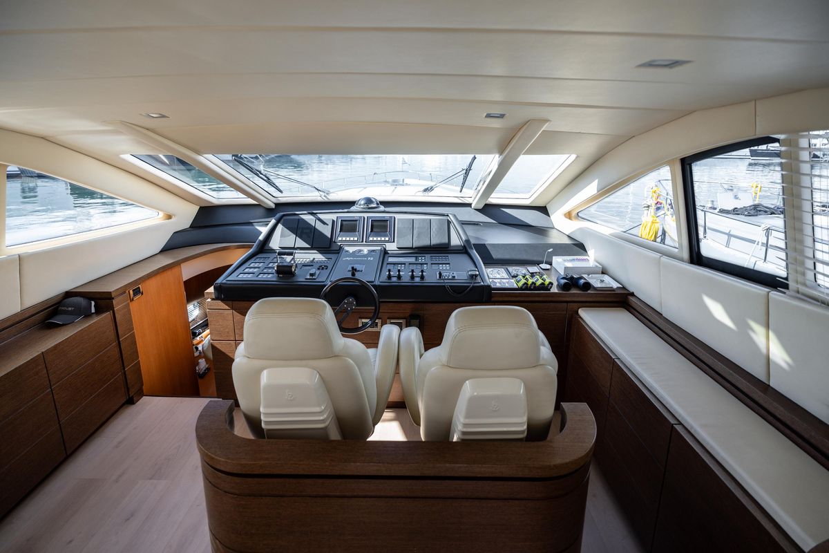 2009 Alfamarine 73 
