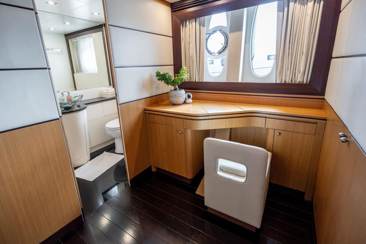 2009 Alfamarine 73 