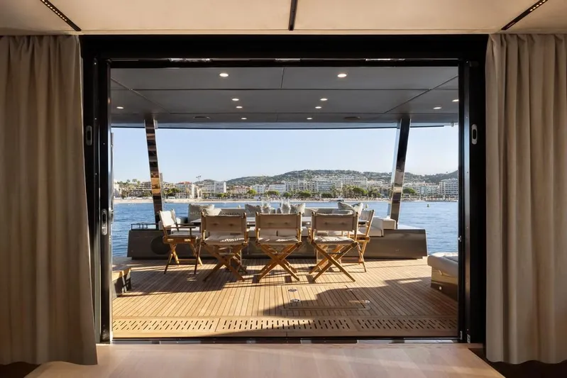 Full Moon Yacht Photos Pics 