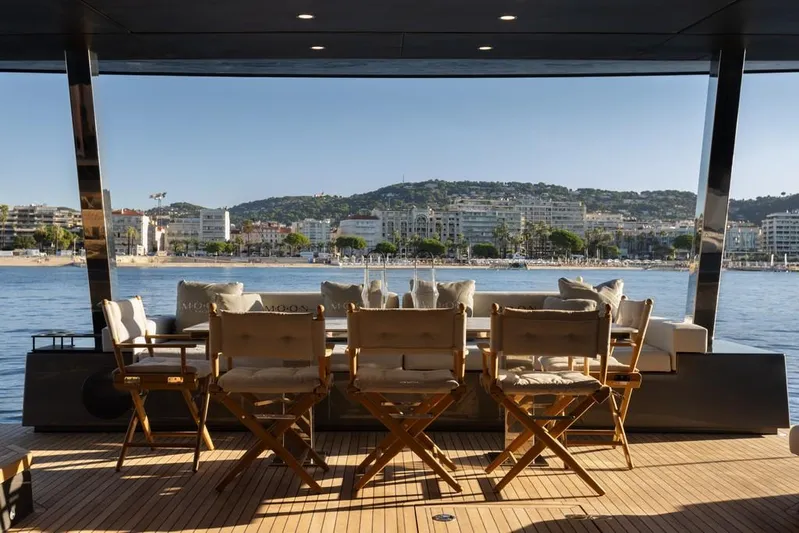 Full Moon Yacht Photos Pics 