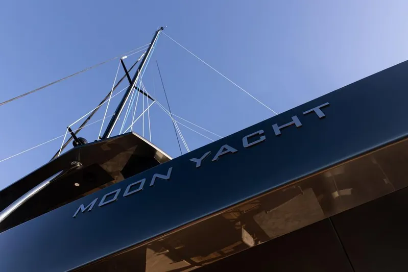 Full Moon Yacht Photos Pics 