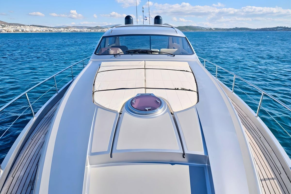 2008 Pershing 65 
