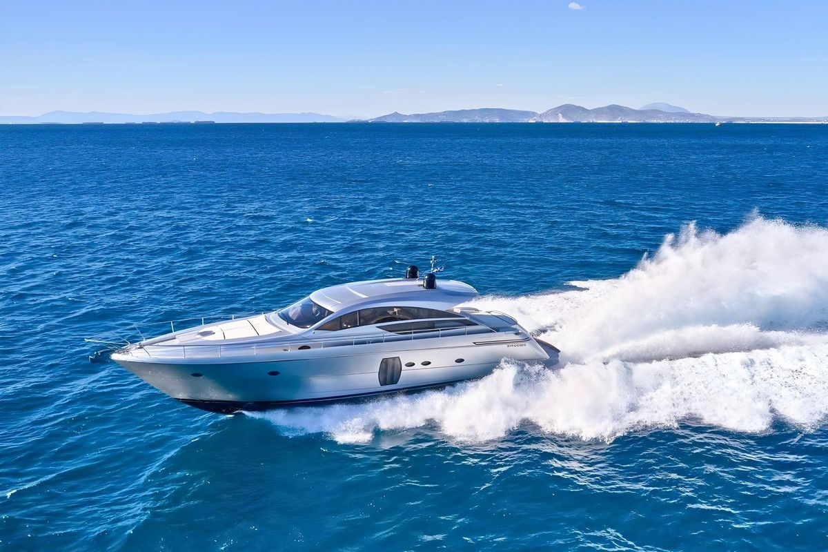 2008 Pershing 65 
