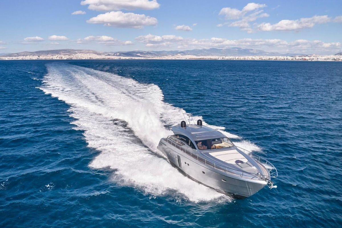 2008 Pershing 65 