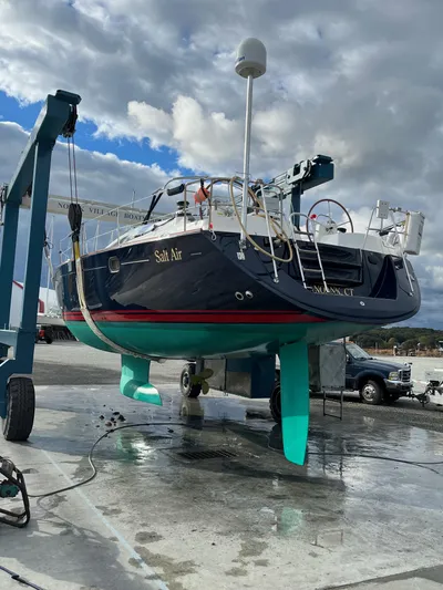 Salt Air Yacht Photos Pics 