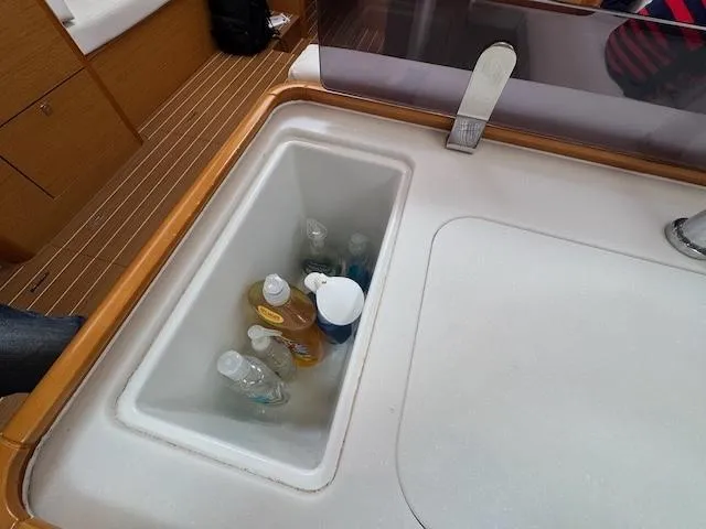 Salt Air Yacht Photos Pics 