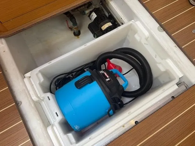 Salt Air Yacht Photos Pics 