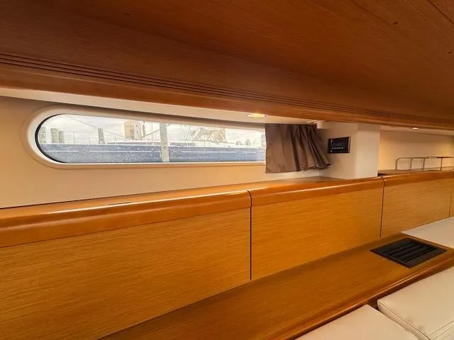 Salt Air Yacht Photos Pics 