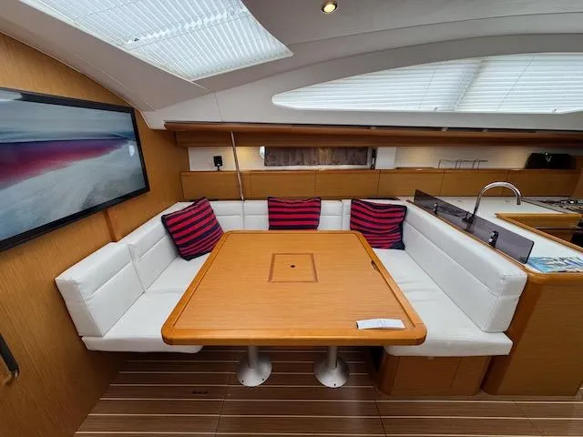 Salt Air Yacht Photos Pics 