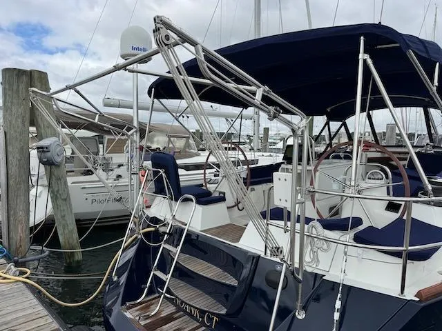 Salt Air Yacht Photos Pics 