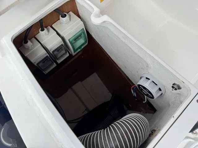 Salt Air Yacht Photos Pics 