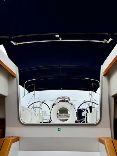 Salt Air Yacht Photos Pics 