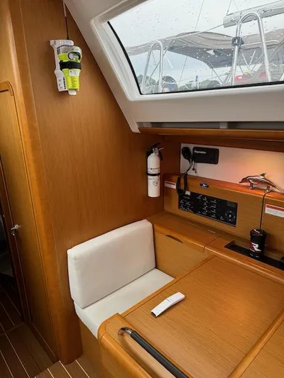 Salt Air Yacht Photos Pics 