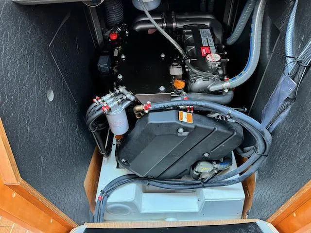 Salt Air Yacht Photos Pics 