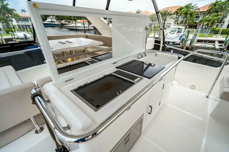 Altair Yacht Photos Pics 2019 Aquila 44 Yacht - Image 28