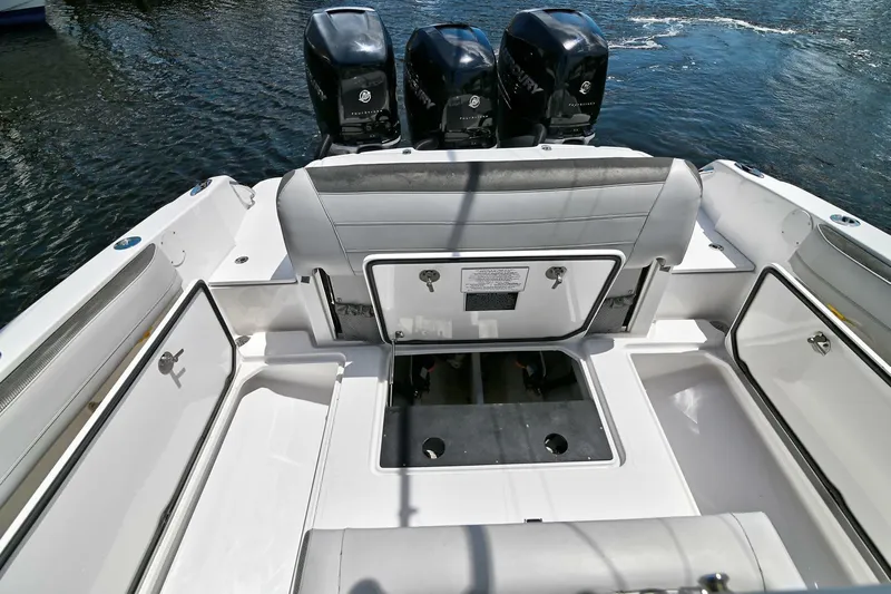  Yacht Photos Pics 2020 Nor-Tech 340 Sport boat with triple engines and spacious deck layout.