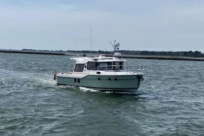 Ranger Tugs R-29S