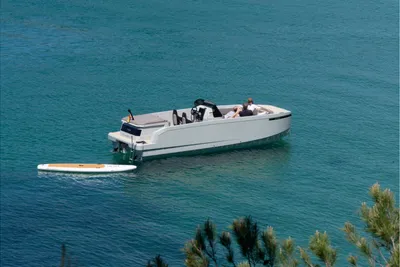De Antonio Yachts D23