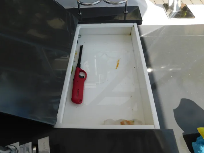 Out To Lunch Yacht Photos Pics 