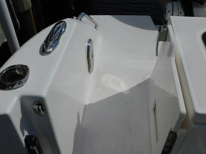 Out To Lunch Yacht Photos Pics 