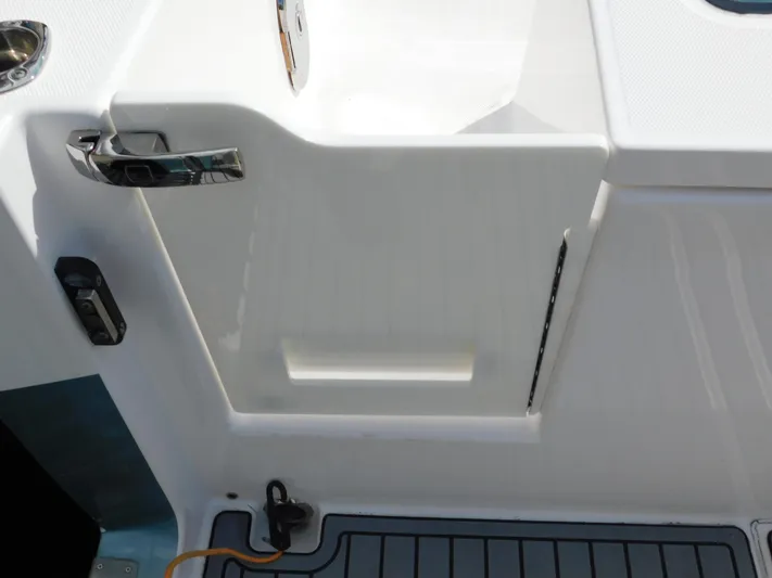 Out To Lunch Yacht Photos Pics 