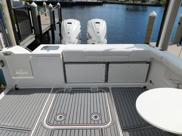 Out To Lunch Yacht Photos Pics 