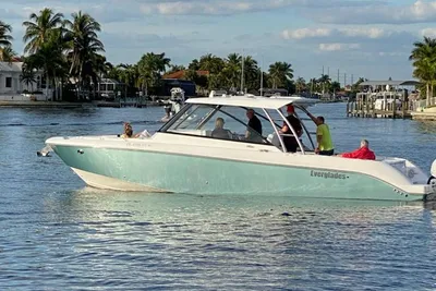 2019 Everglades 340 Dual Console