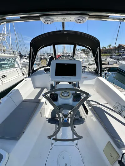Wind Hunter Yacht Photos Pics Cockpit of 2013 Hunter 33 sailboat with modern navigation equipment.