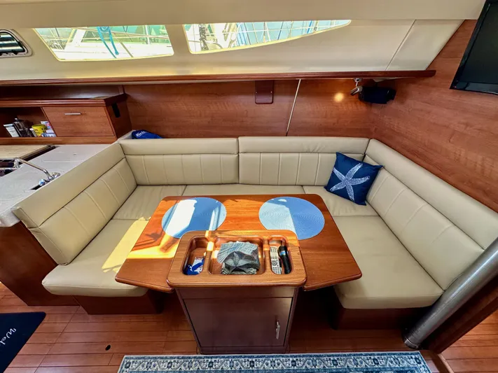 Wind Hunter Yacht Photos Pics 