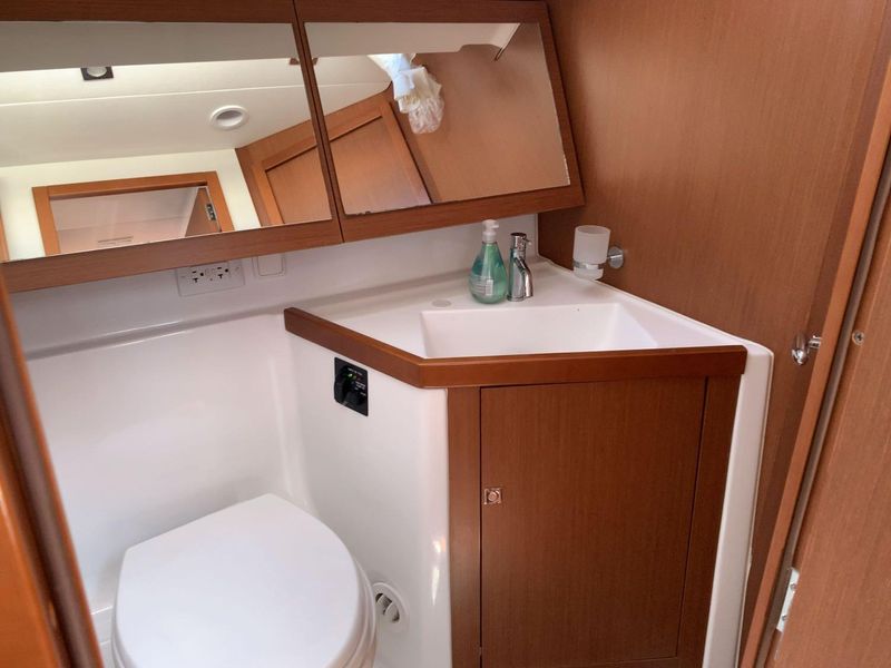 2013 Beneteau Oceanis 41