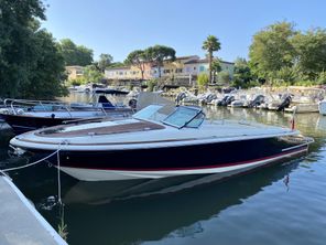 Chris-Craft Corsair 28