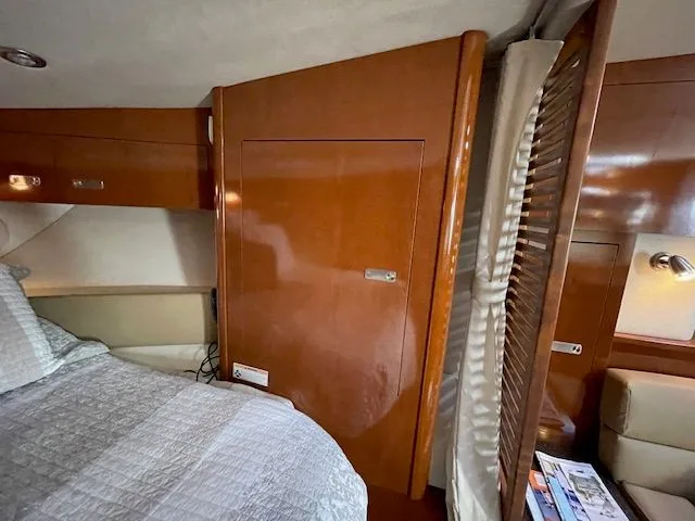 Victory Yacht Photos Pics 