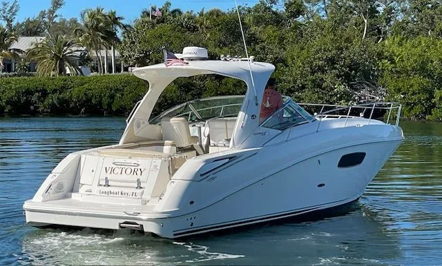 Victory Yacht Photos Pics 