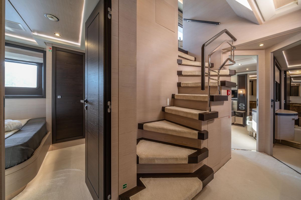 2016 Benetti 93 