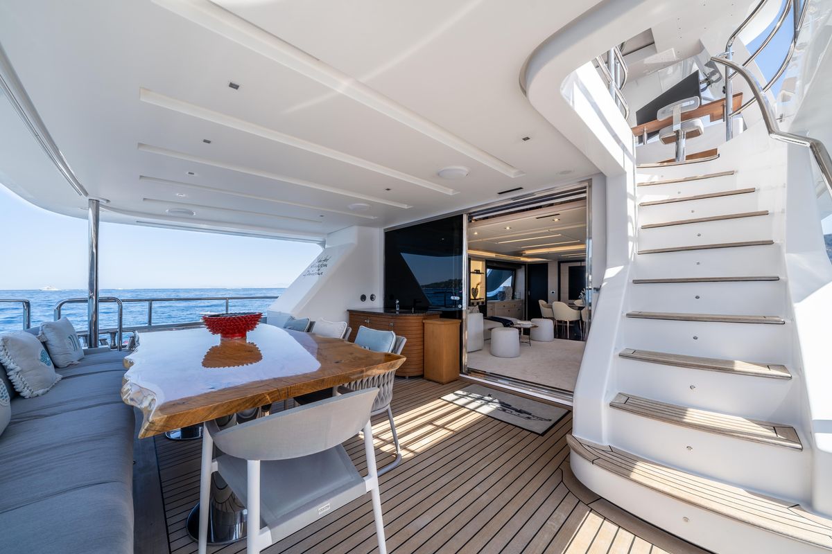 2016 Benetti 93 