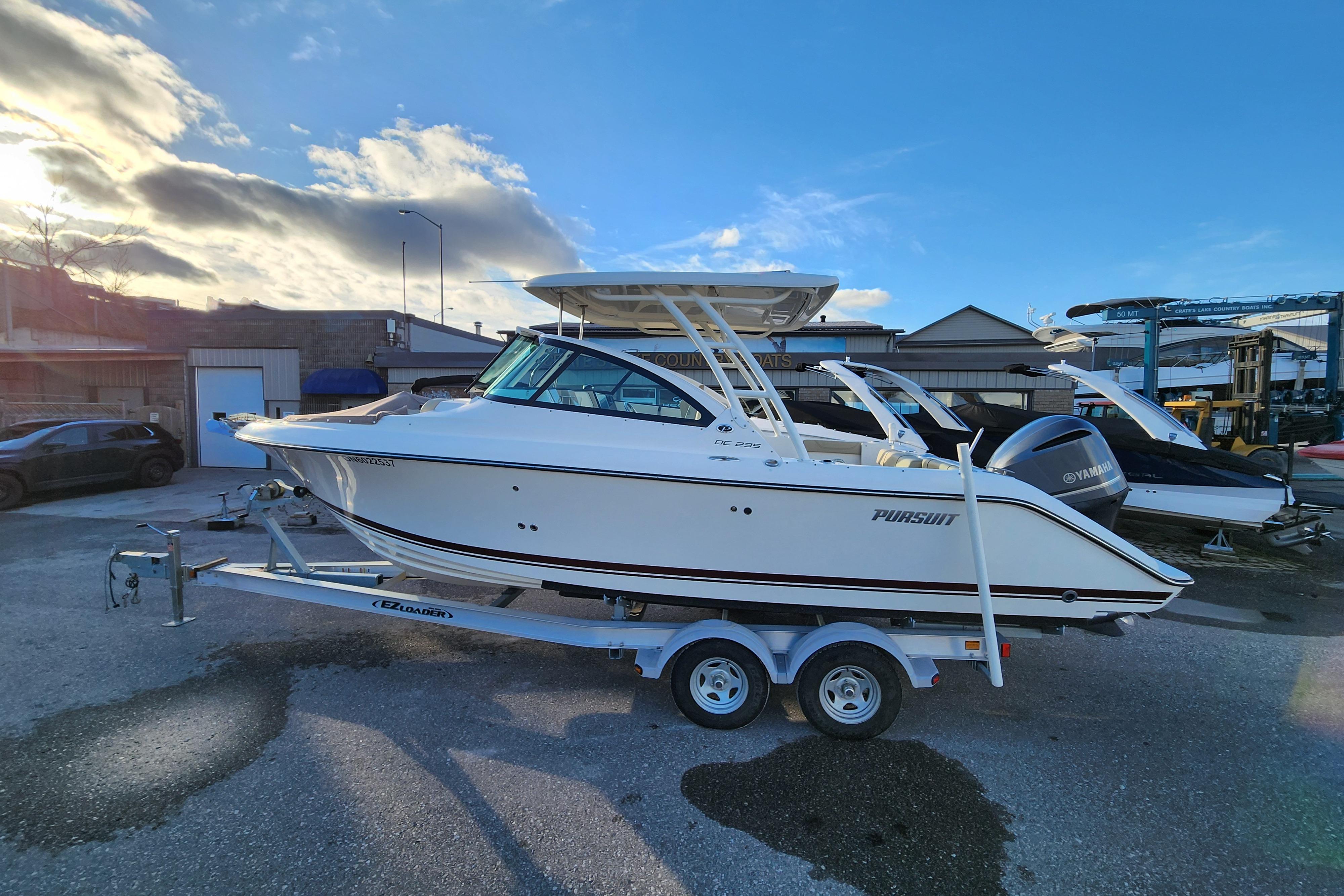 Pursuit DC 235 Dual Console