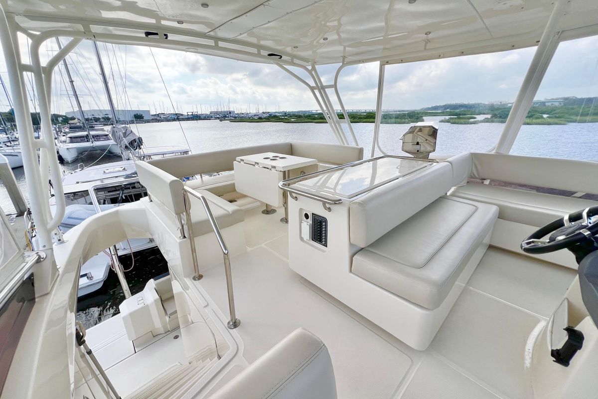 2019 Aquila 44 