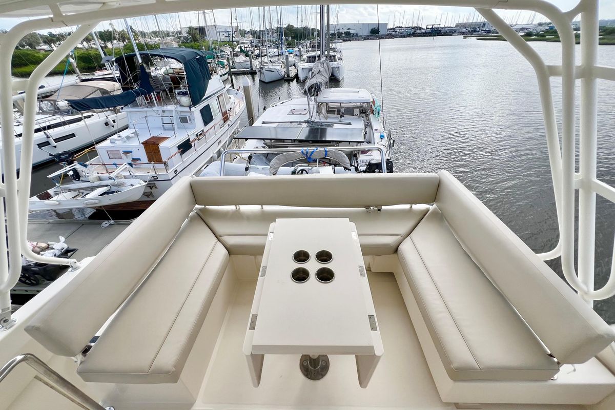 2019 Aquila 44 