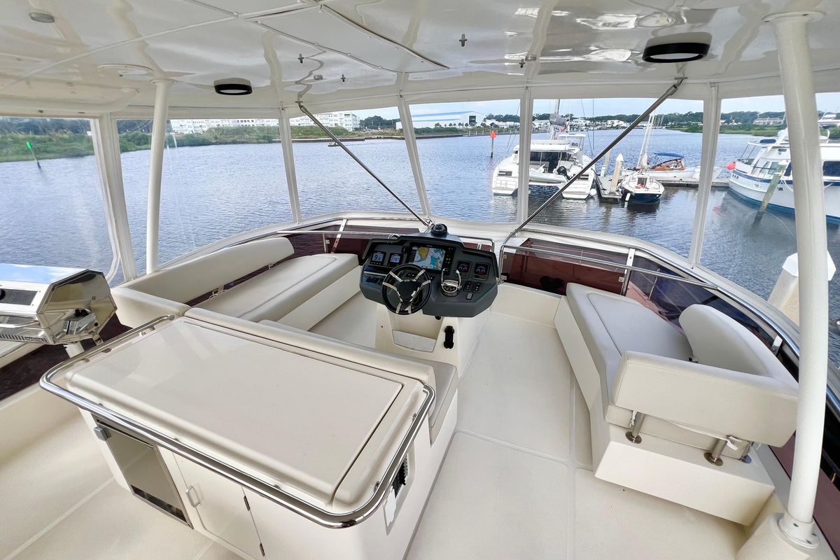 2019 Aquila 44 