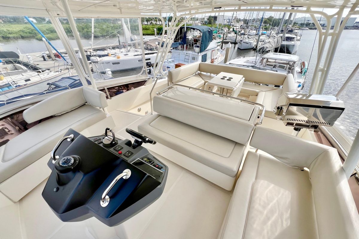 2019 Aquila 44 