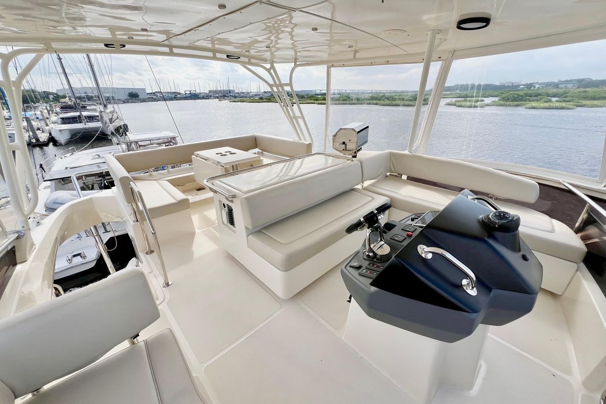 2019 Aquila 44 