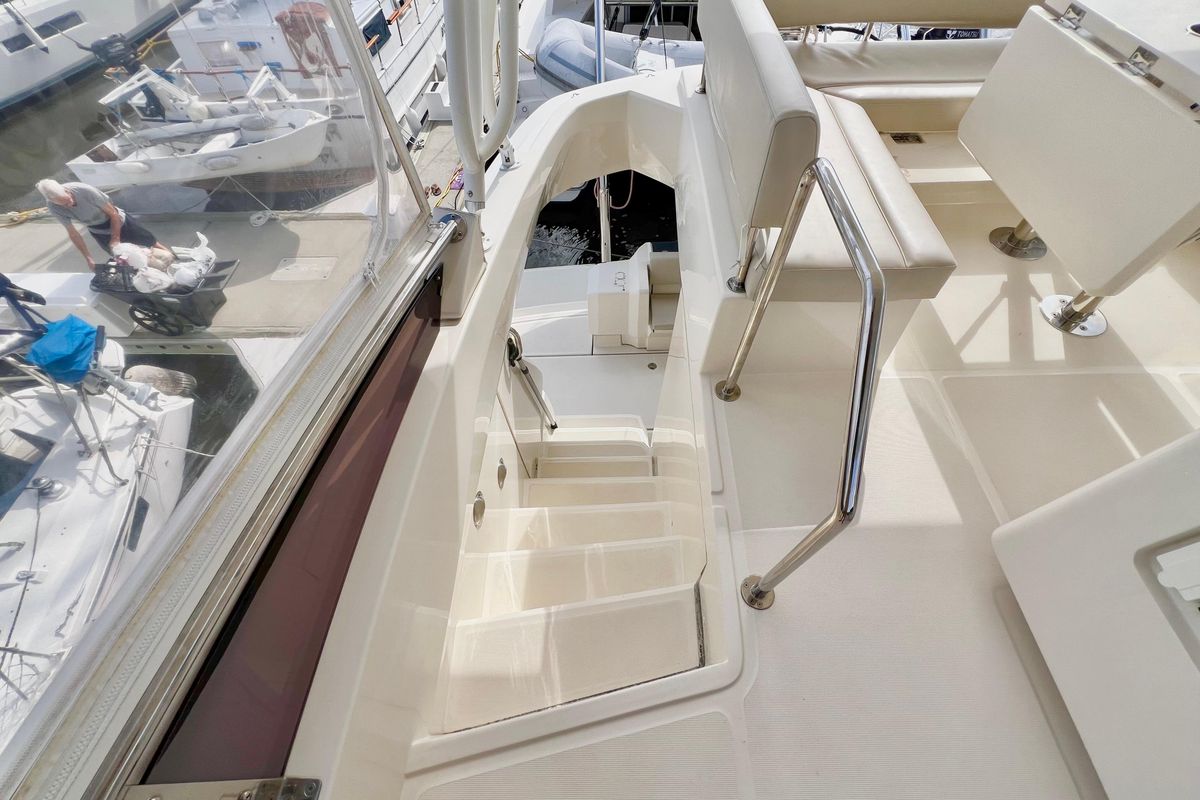 2019 Aquila 44 