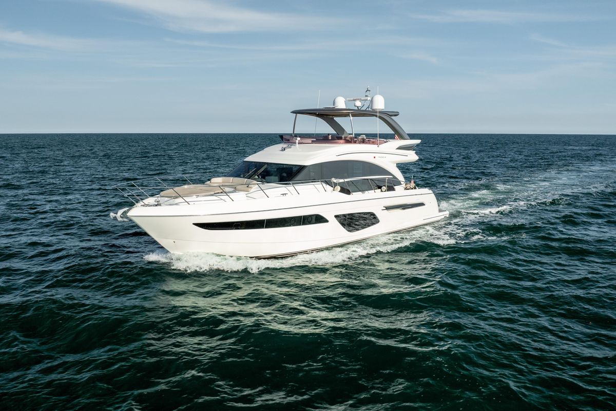 2020 Princess 62 