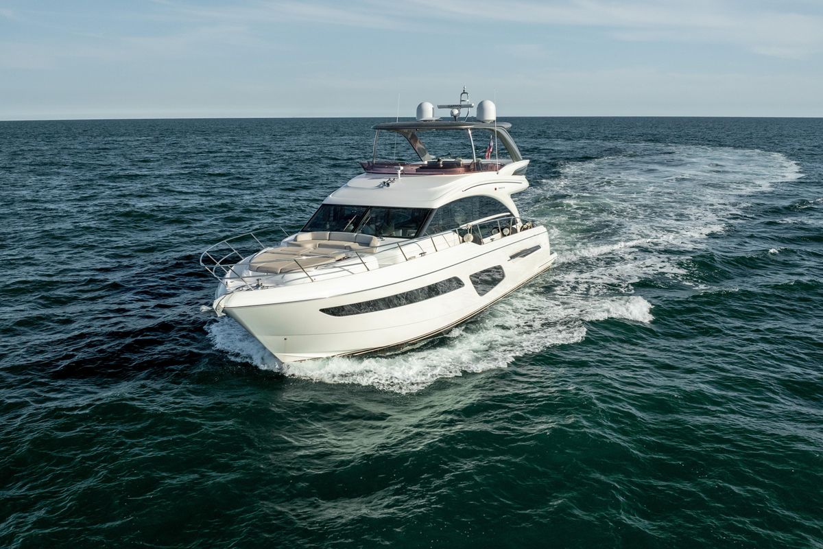 2020 Princess 62 